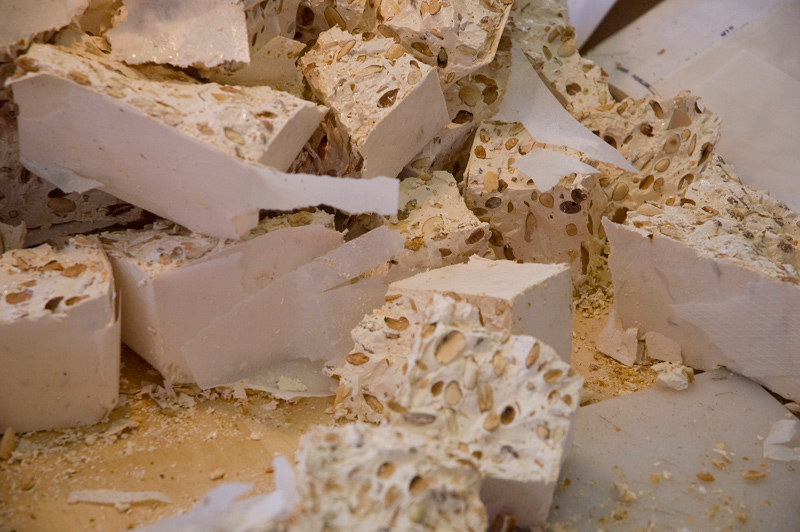 Blocks of white nougat, with shards.