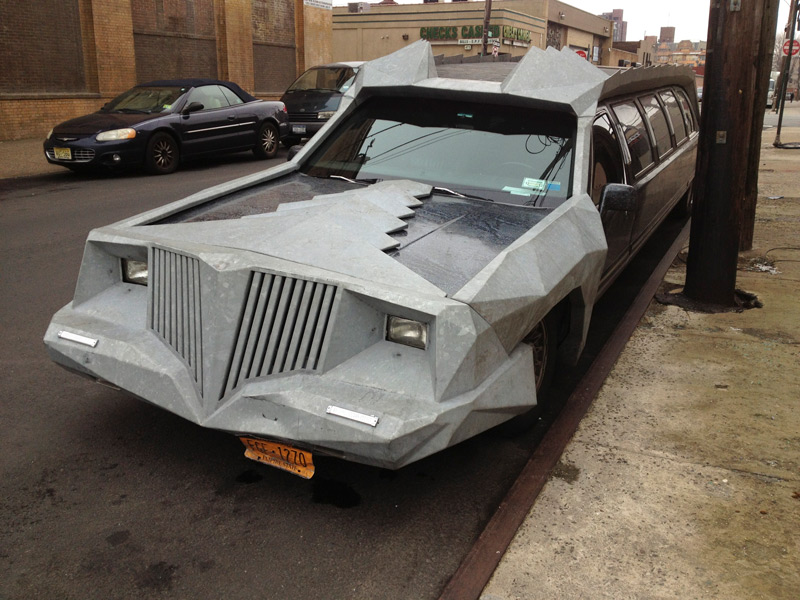 A black limo tailored in aluminum accents