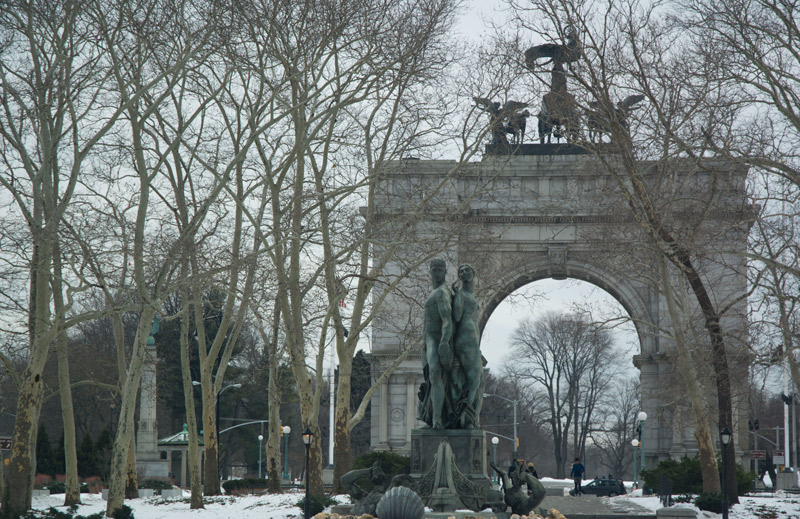 Bailey Fountain and Soldiers and Sailors Arch, at Grand Army Plaza.